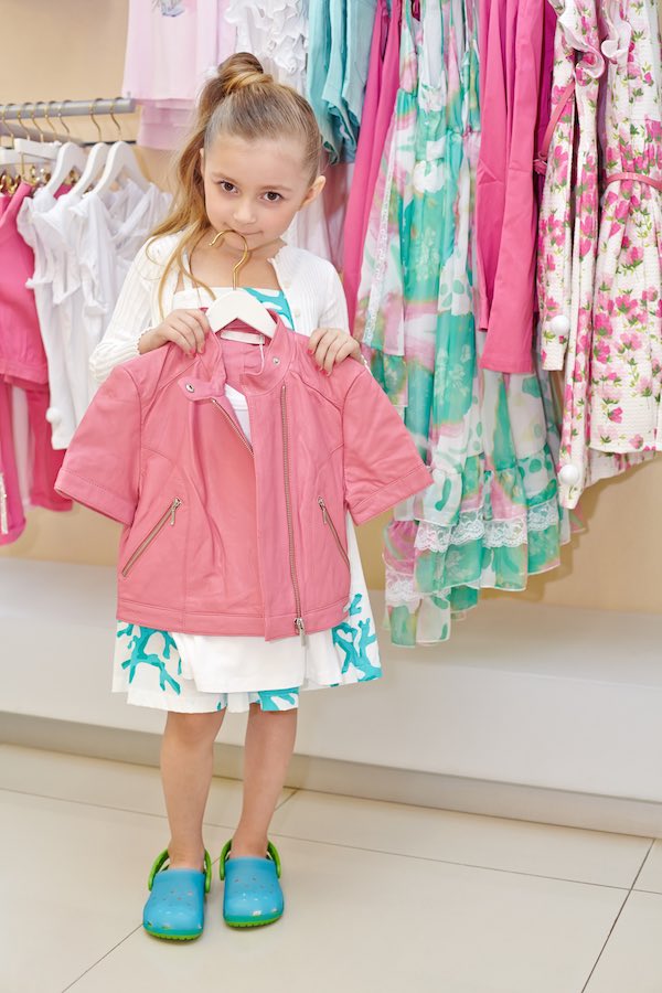 Meisjes zomerjassen shoppen trends voorjaar